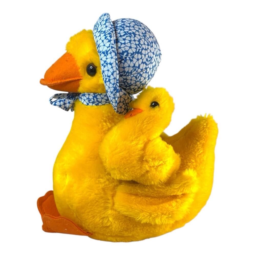 RARE Vintage 1976 DAKIN "Mother and Baby Duck" Yellow Plush Stuffed Toy Bonnet